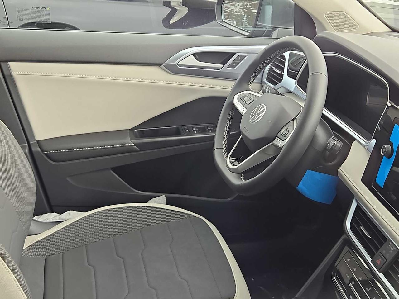 2025 Volkswagen Taos SE Medford MA