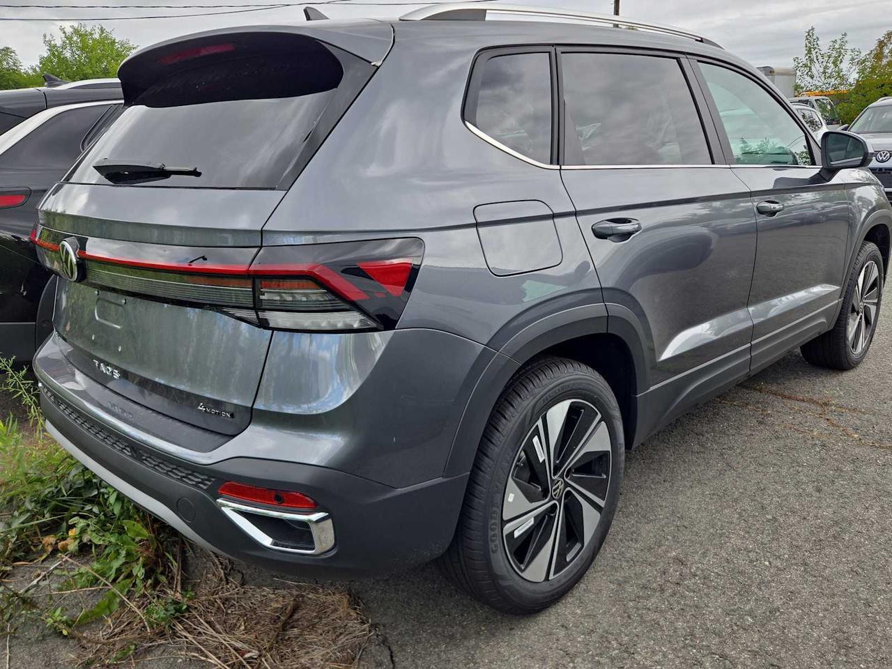 2025 Volkswagen Taos SE Medford MA