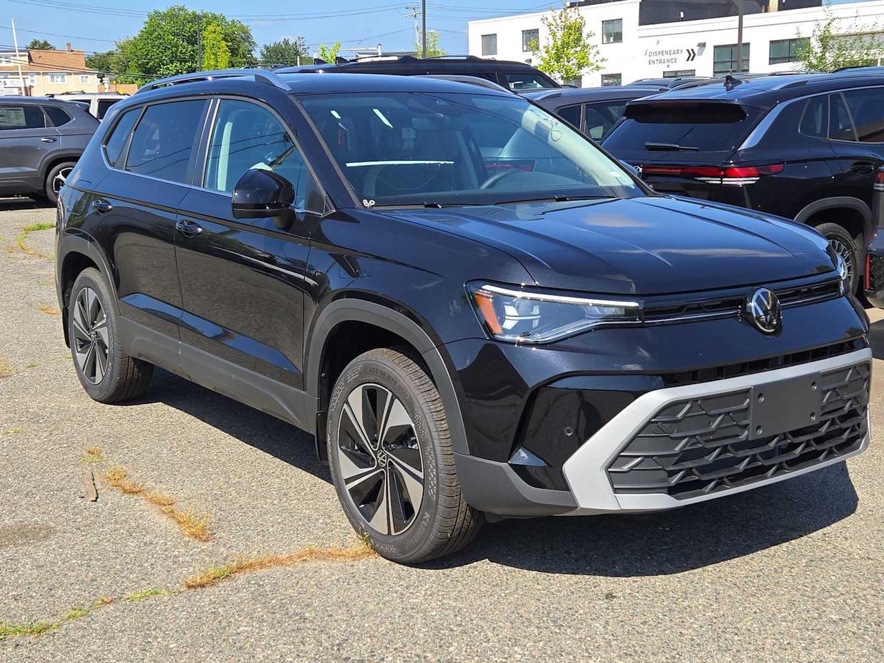 2025 Volkswagen Taos SE Medford MA