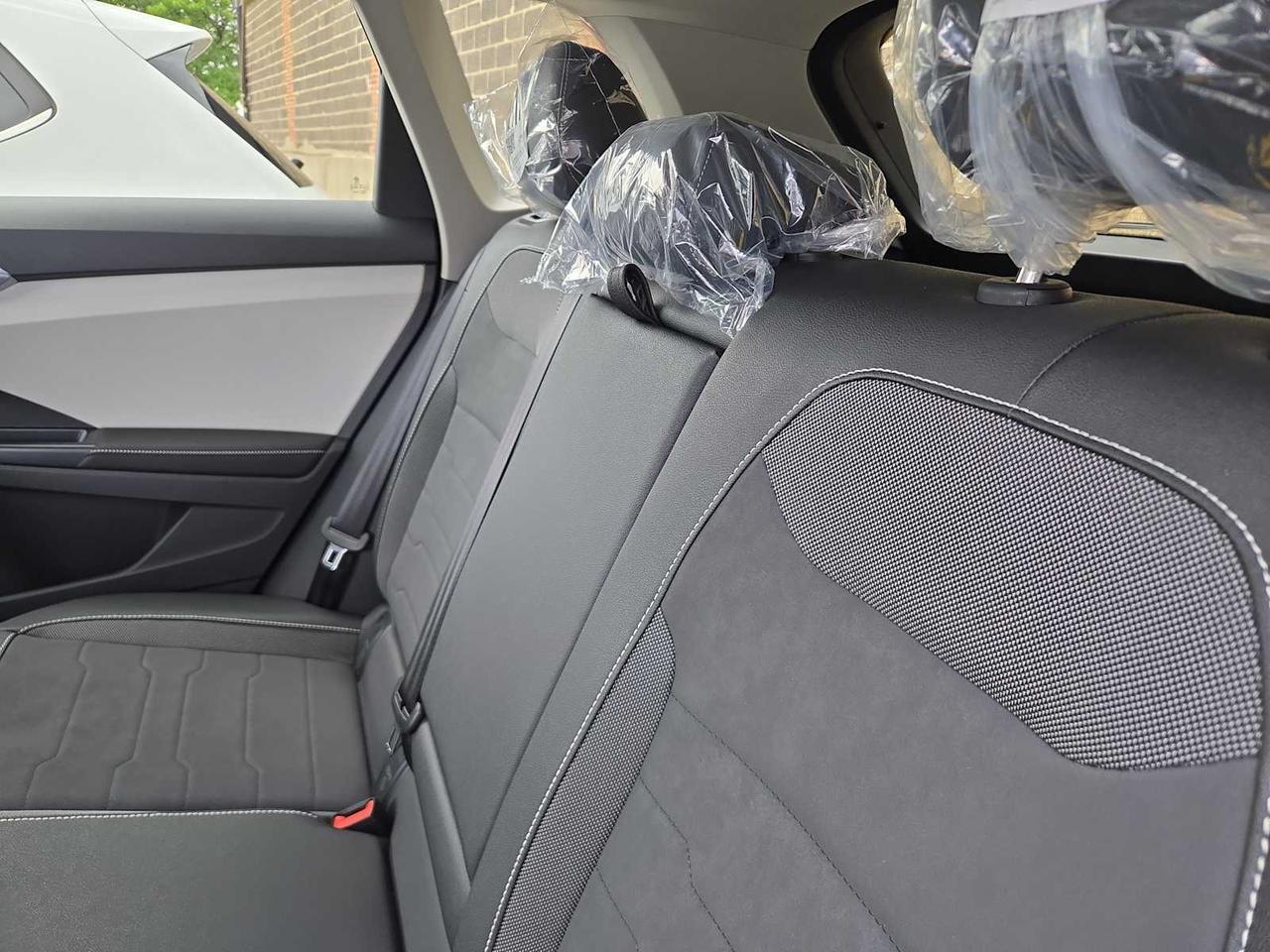 2025 Volkswagen Taos SE Medford MA