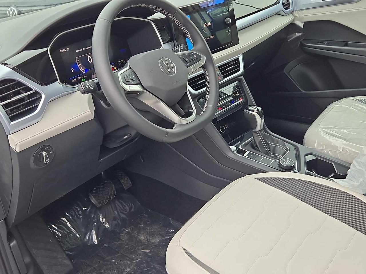 2025 Volkswagen Taos SE Medford MA