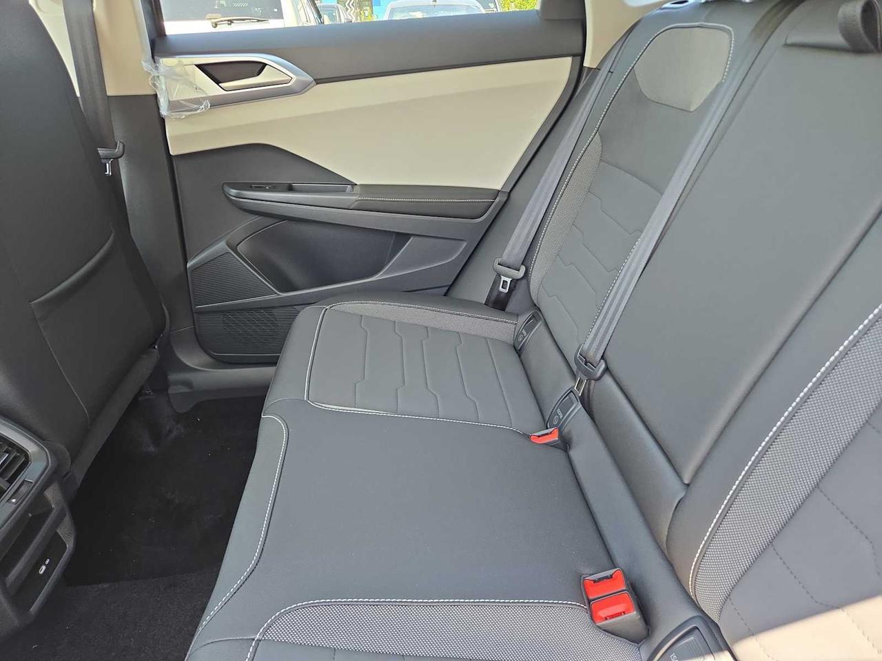 2025 Volkswagen Taos SE Medford MA