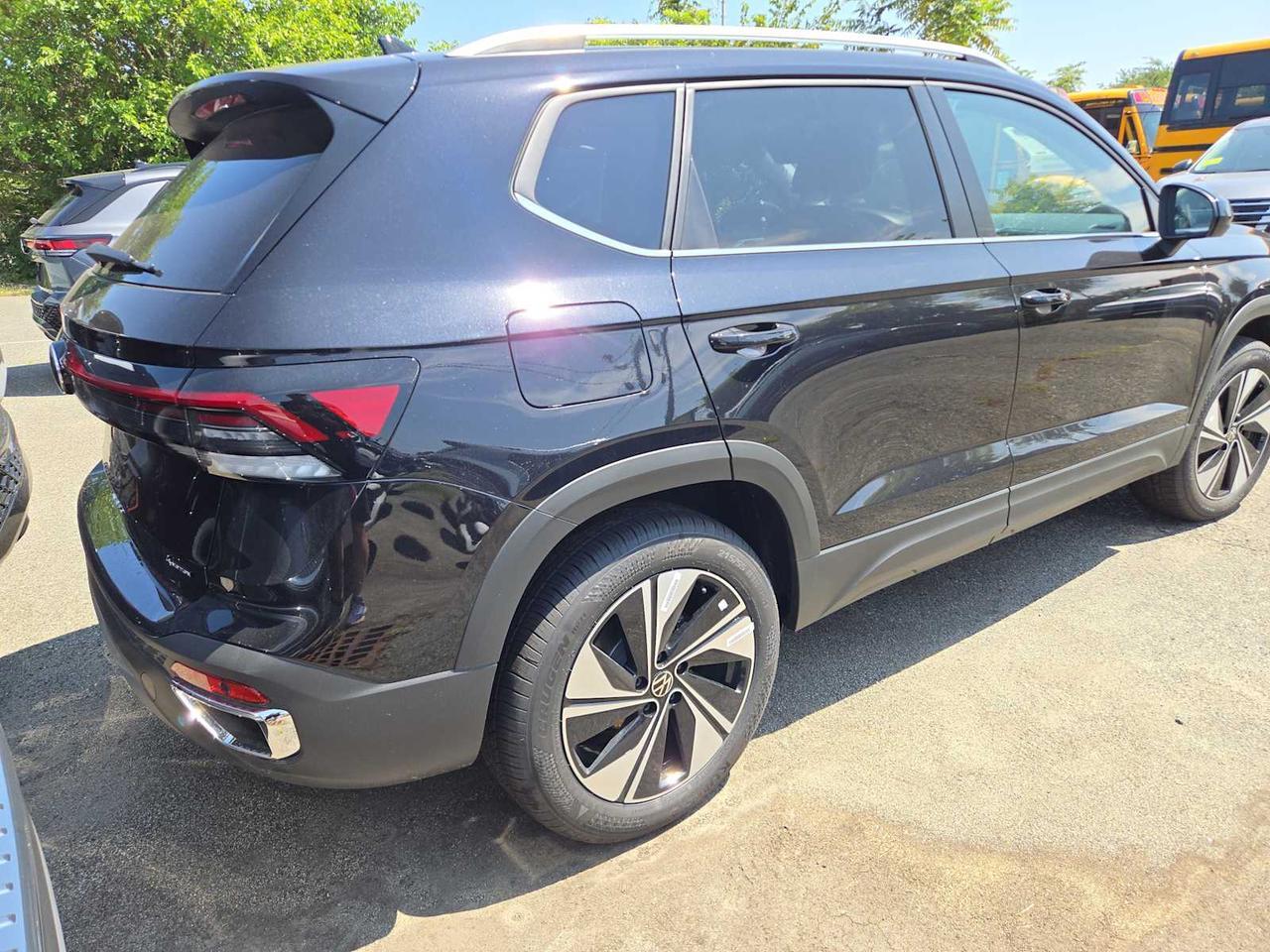 2025 Volkswagen Taos SE Medford MA