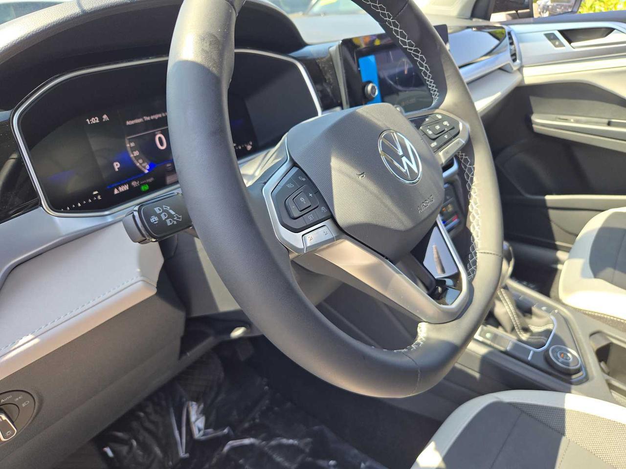 2025 Volkswagen Taos SE Medford MA