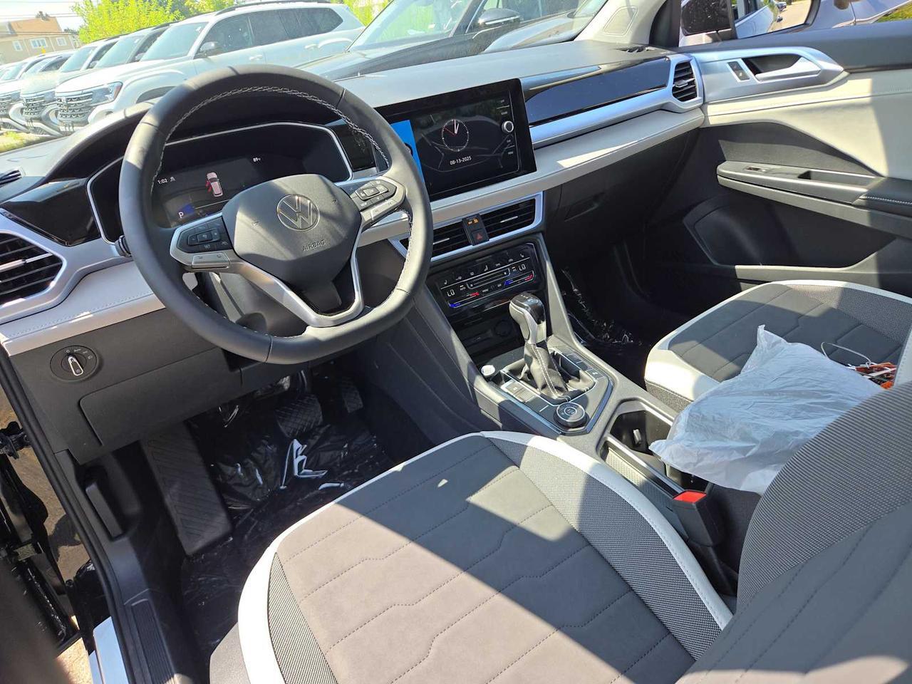 2025 Volkswagen Taos SE Medford MA