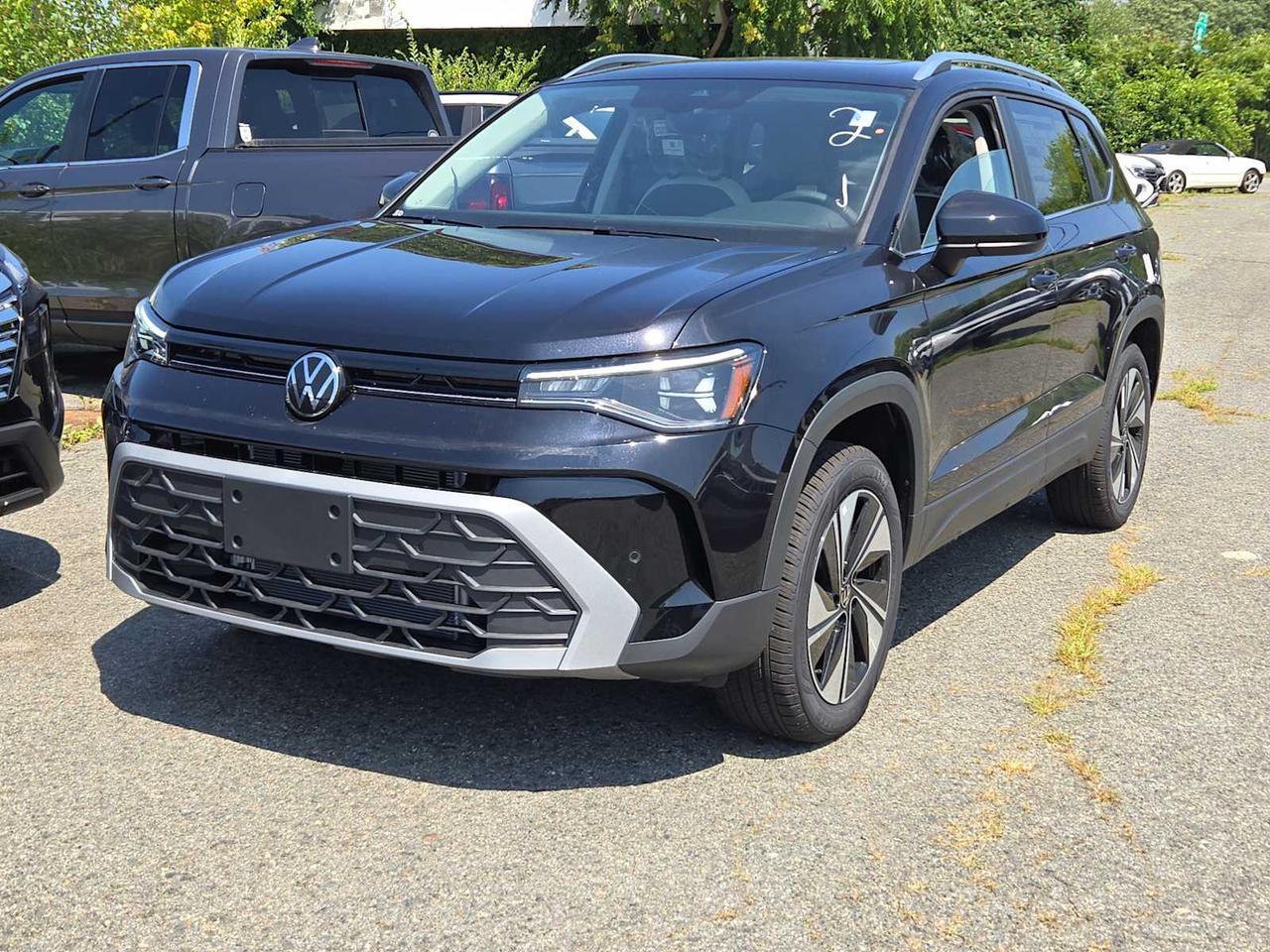 2025 Volkswagen Taos SE Medford MA