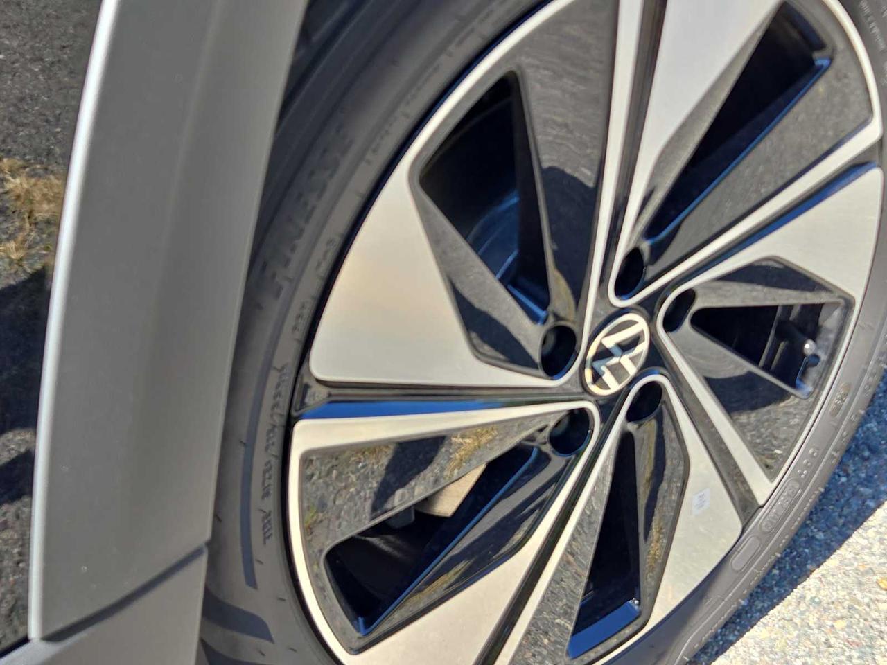 2025 Volkswagen Taos SE Medford MA