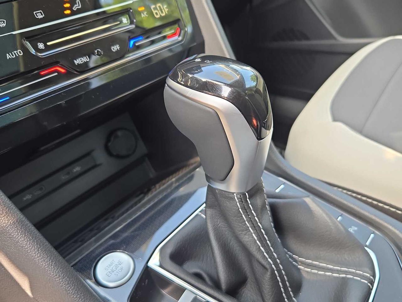 2025 Volkswagen Taos SE Wellesley MA