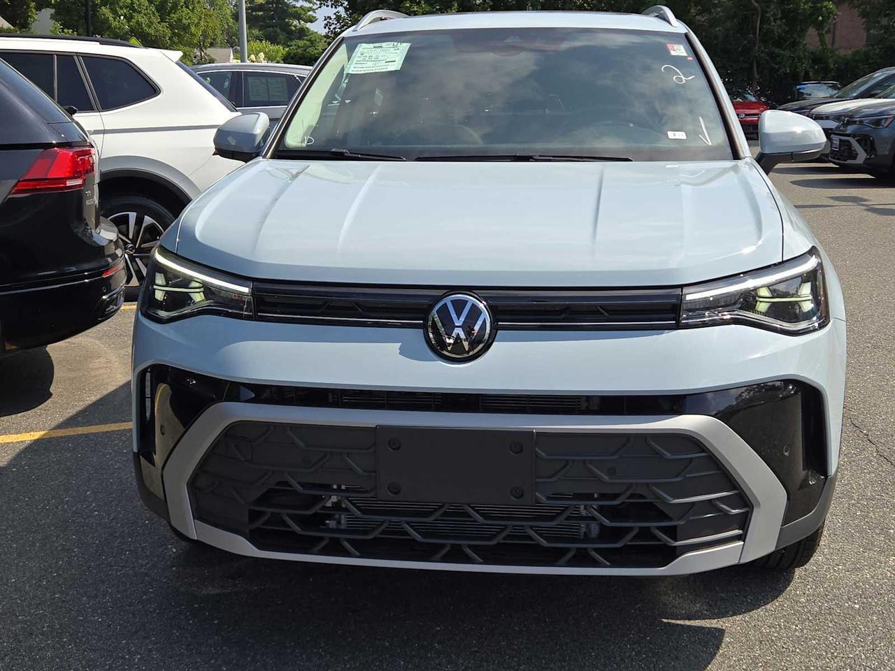 2025 Volkswagen Taos SE Wellesley MA