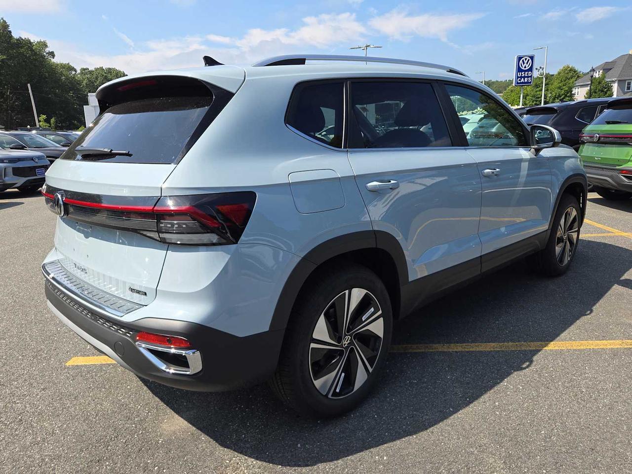 2025 Volkswagen Taos SE Wellesley MA