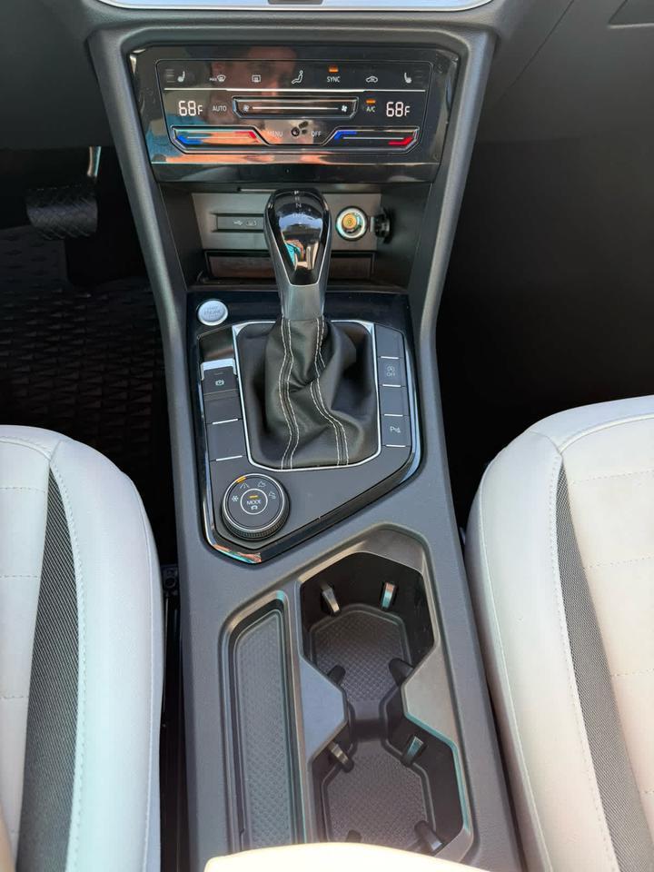 2025 Volkswagen Taos SE Wellesley MA