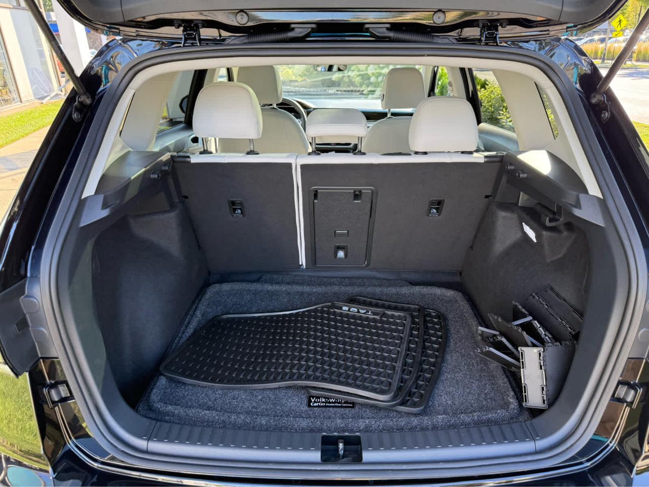 2025 Volkswagen Taos SE Wellesley MA