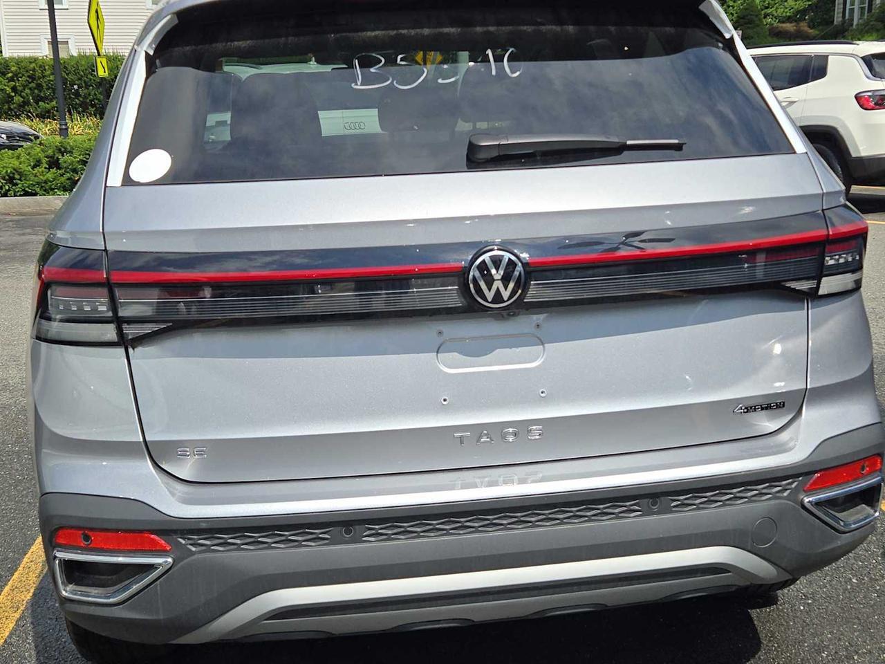2025 Volkswagen Taos SE Wellesley MA