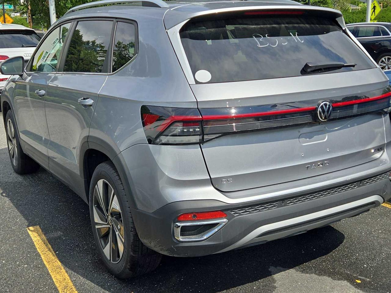 2025 Volkswagen Taos SE Wellesley MA