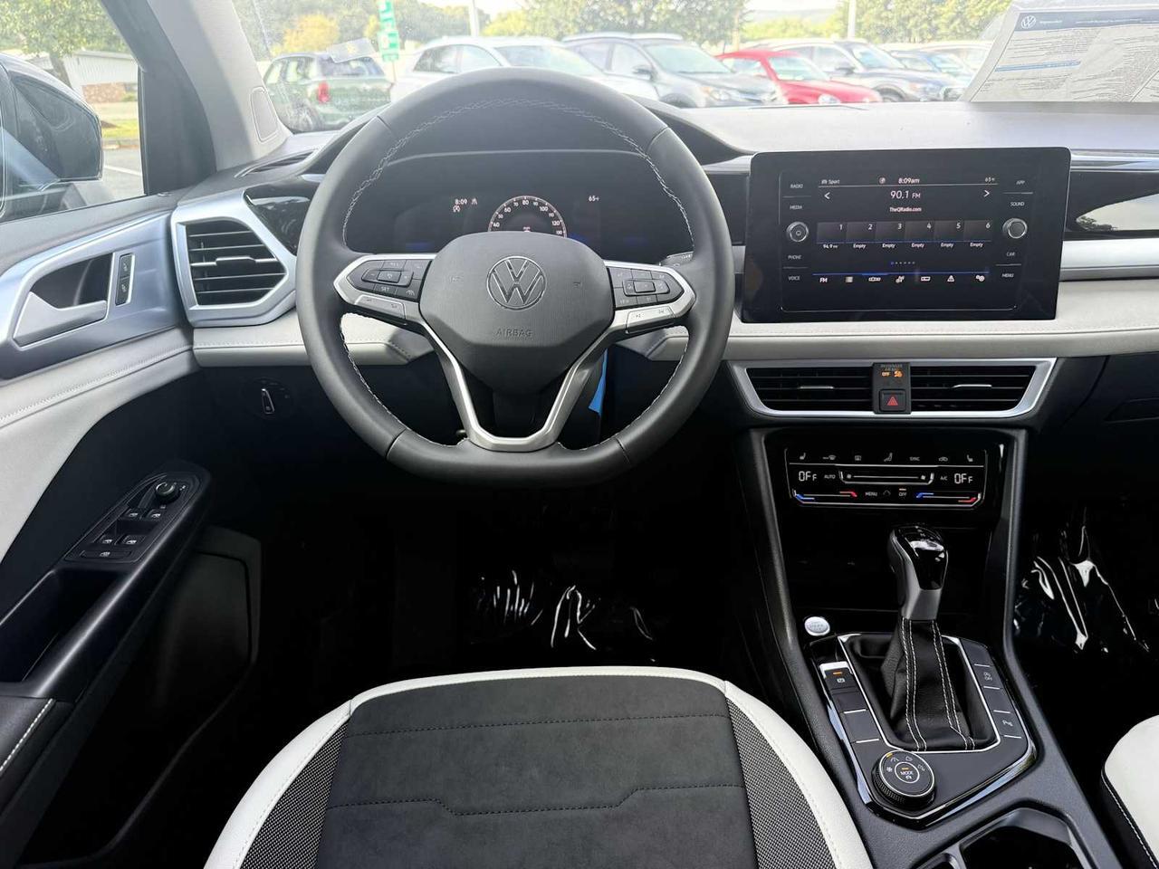 2025 Volkswagen Taos SE Westborough MA