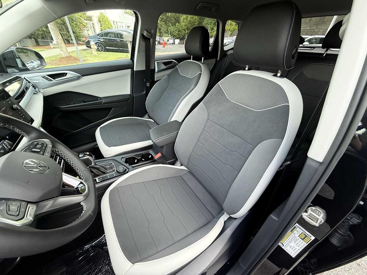 2025 Volkswagen Taos SE Westborough MA