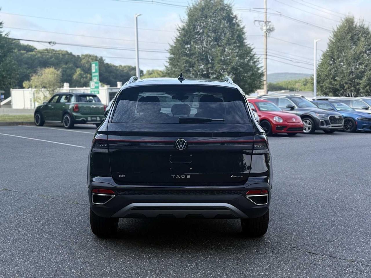 2025 Volkswagen Taos SE Westborough MA