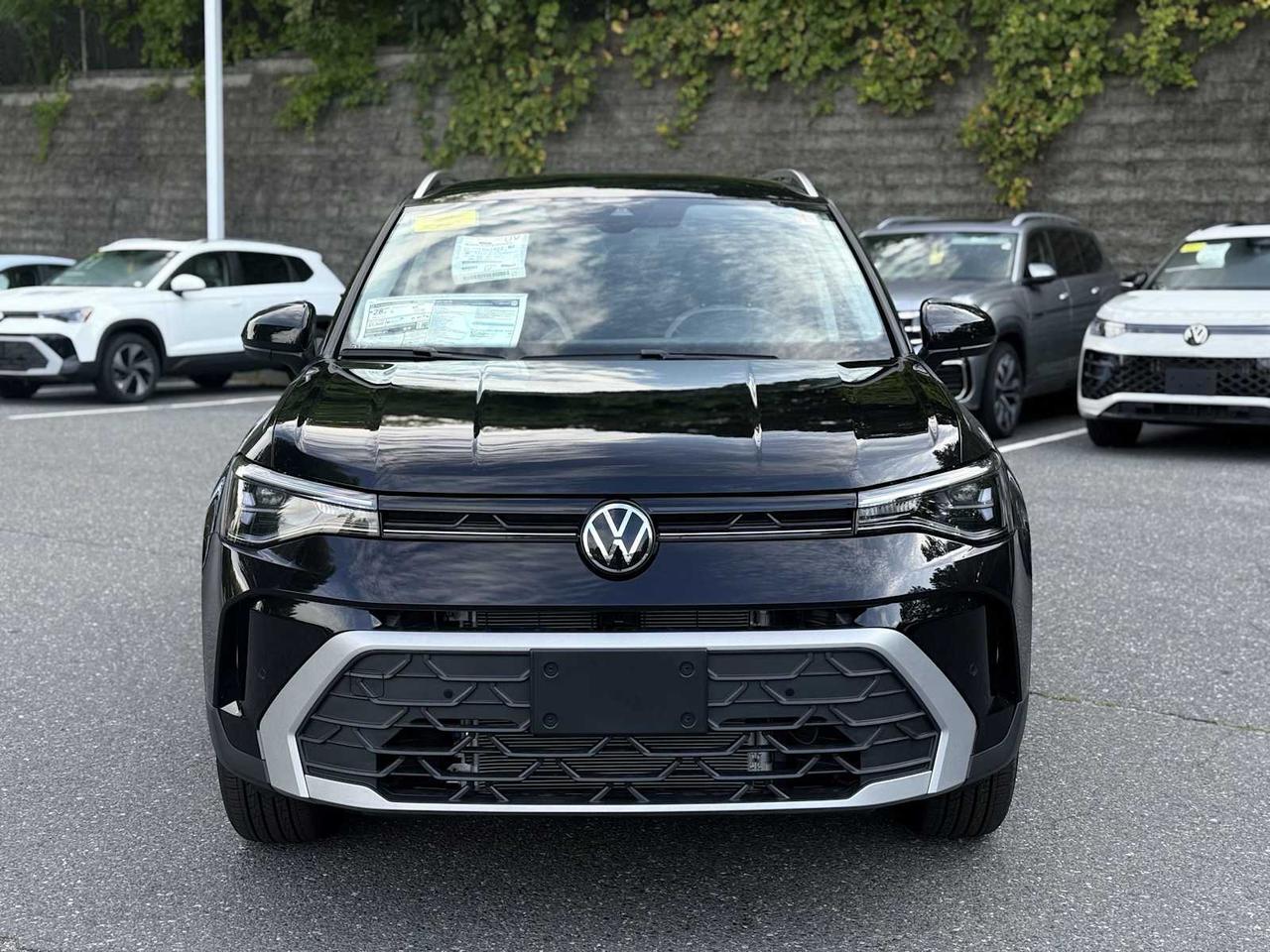 2025 Volkswagen Taos SE Westborough MA