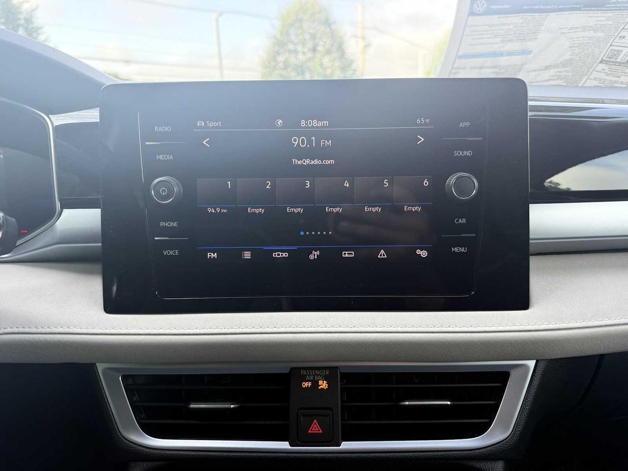 2025 Volkswagen Taos SE Westborough MA