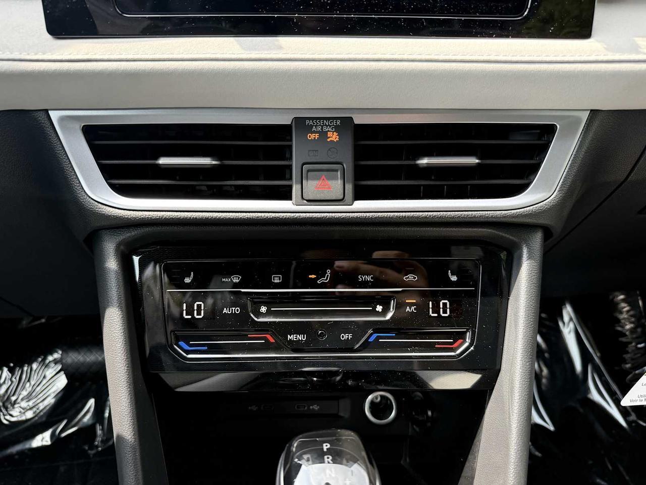 2025 Volkswagen Taos SE Westborough MA
