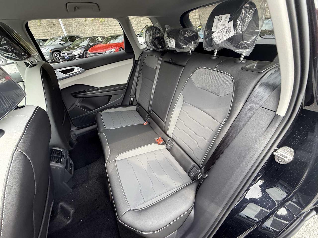 2025 Volkswagen Taos SE Westborough MA