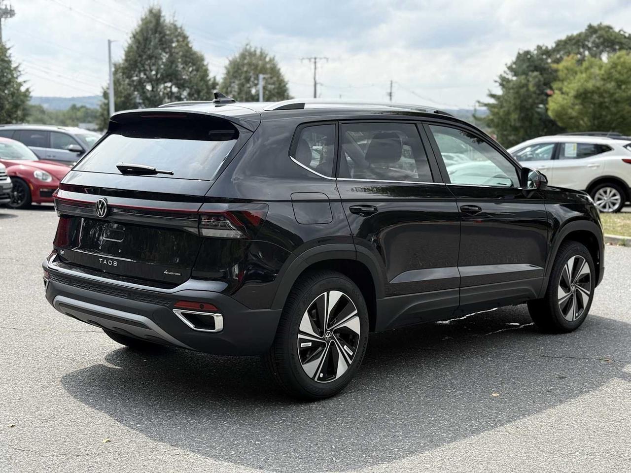2025 Volkswagen Taos SE Westborough MA