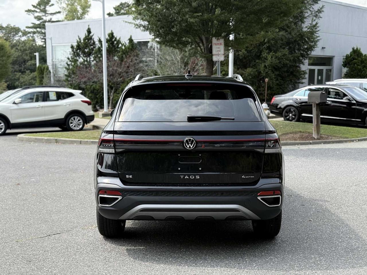 2025 Volkswagen Taos SE Westborough MA