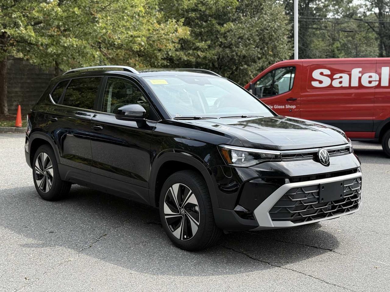 2025 Volkswagen Taos SE Westborough MA