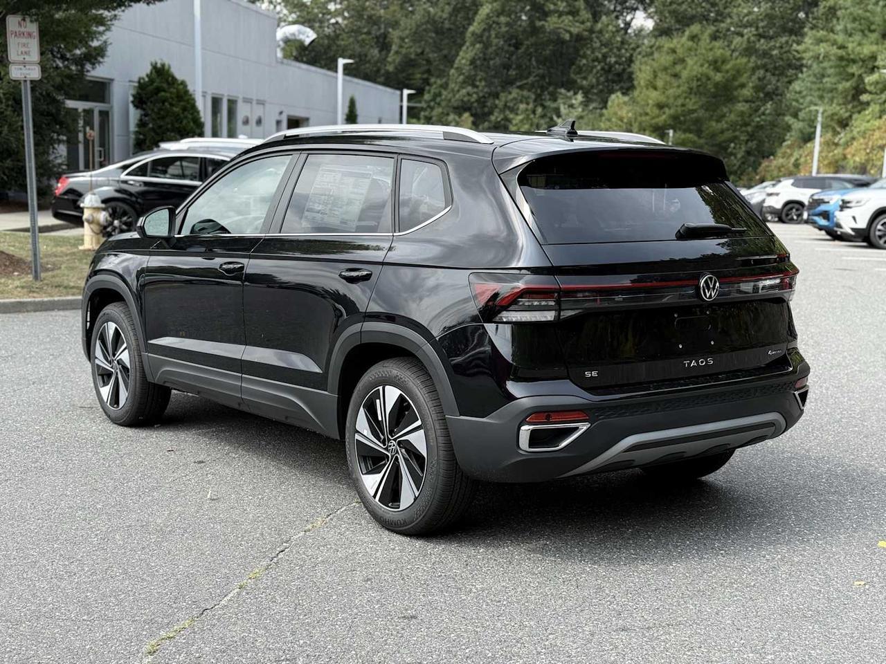 2025 Volkswagen Taos SE Westborough MA
