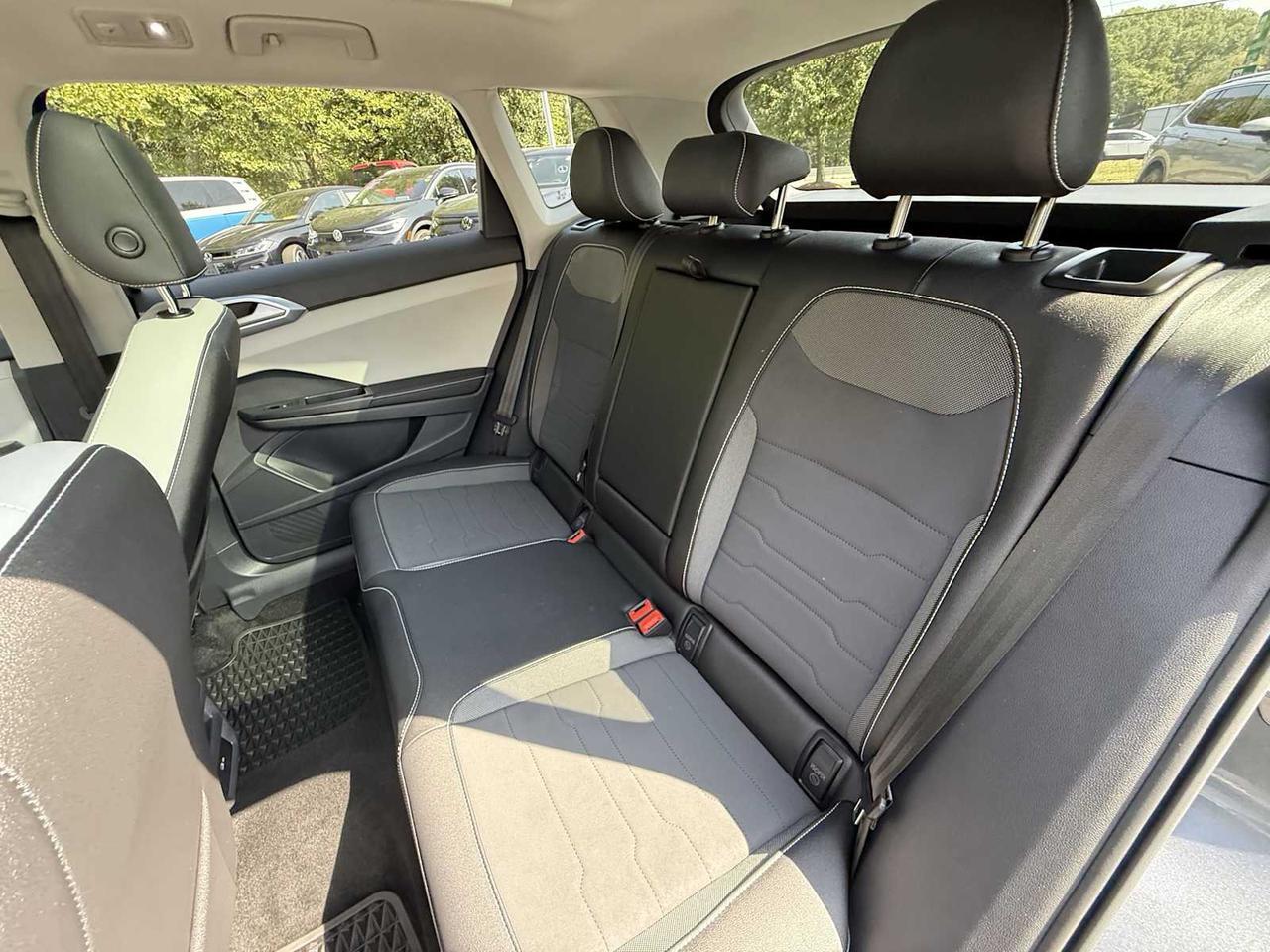 2025 Volkswagen Taos SE Westborough MA