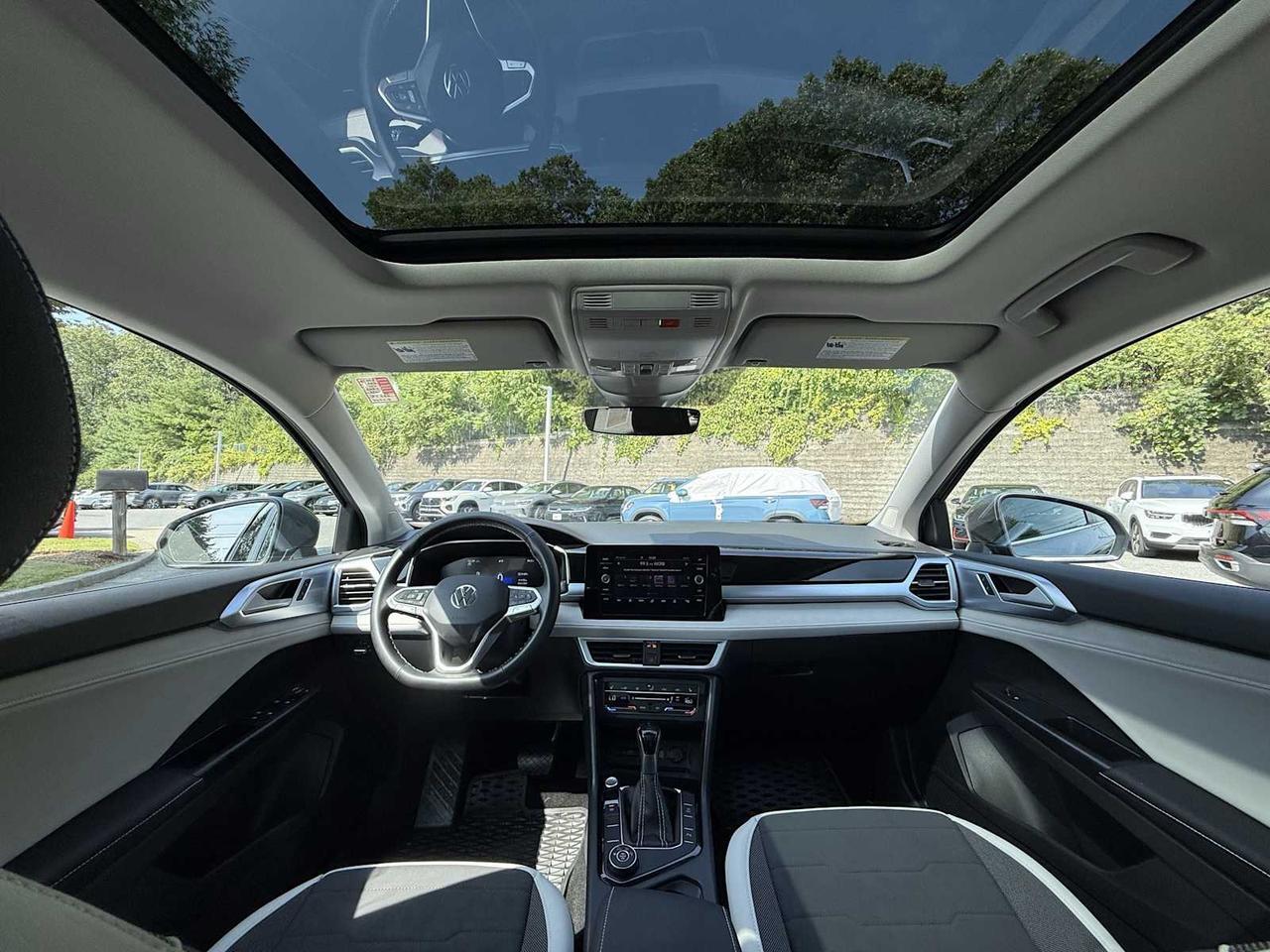 2025 Volkswagen Taos SE Westborough MA