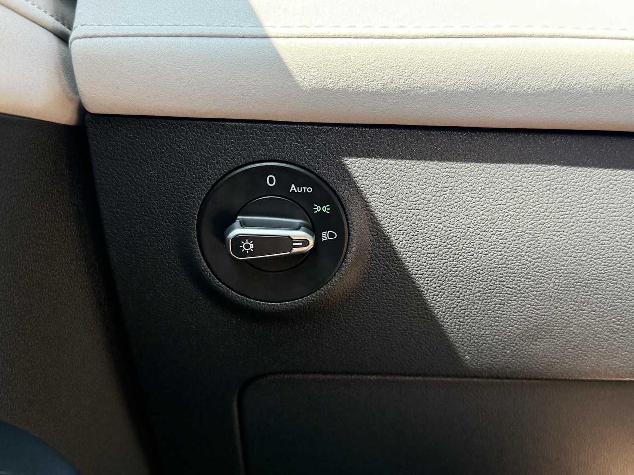 2025 Volkswagen Taos SE Westborough MA