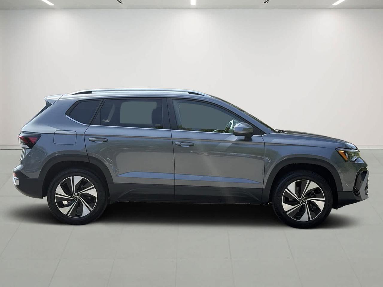 2025 Volkswagen Taos SE Westborough MA