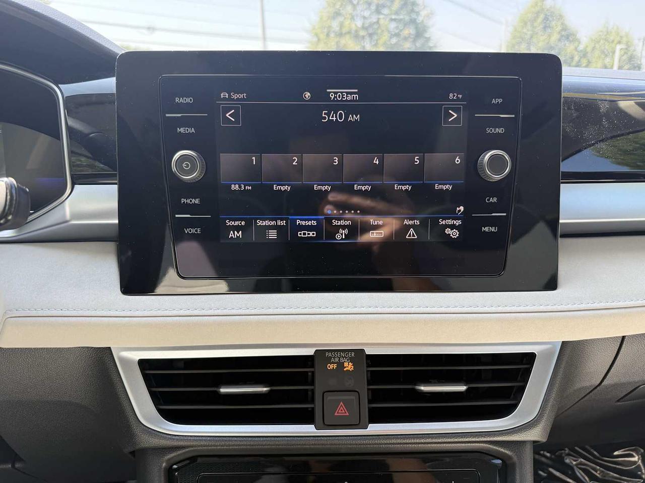 2025 Volkswagen Taos SE Westborough MA