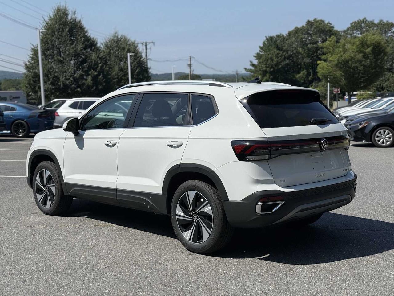 2025 Volkswagen Taos SE Westborough MA