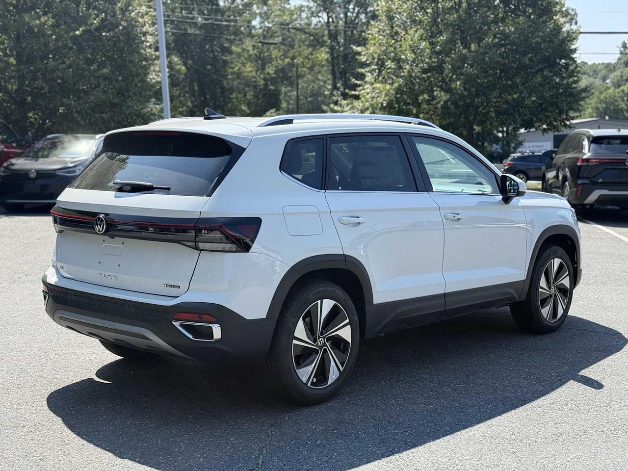 2025 Volkswagen Taos SE Westborough MA