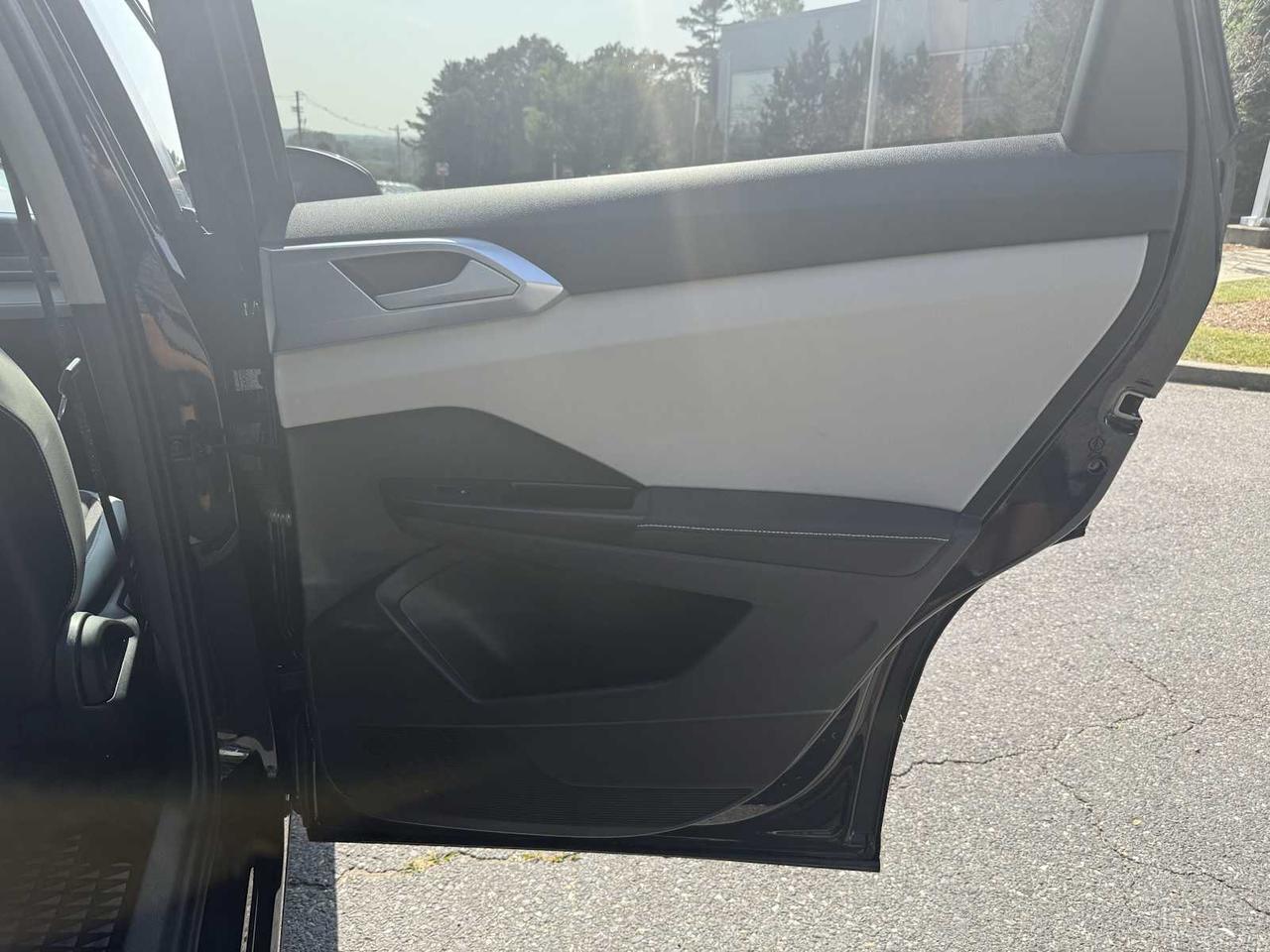 2025 Volkswagen Taos SE Westborough MA