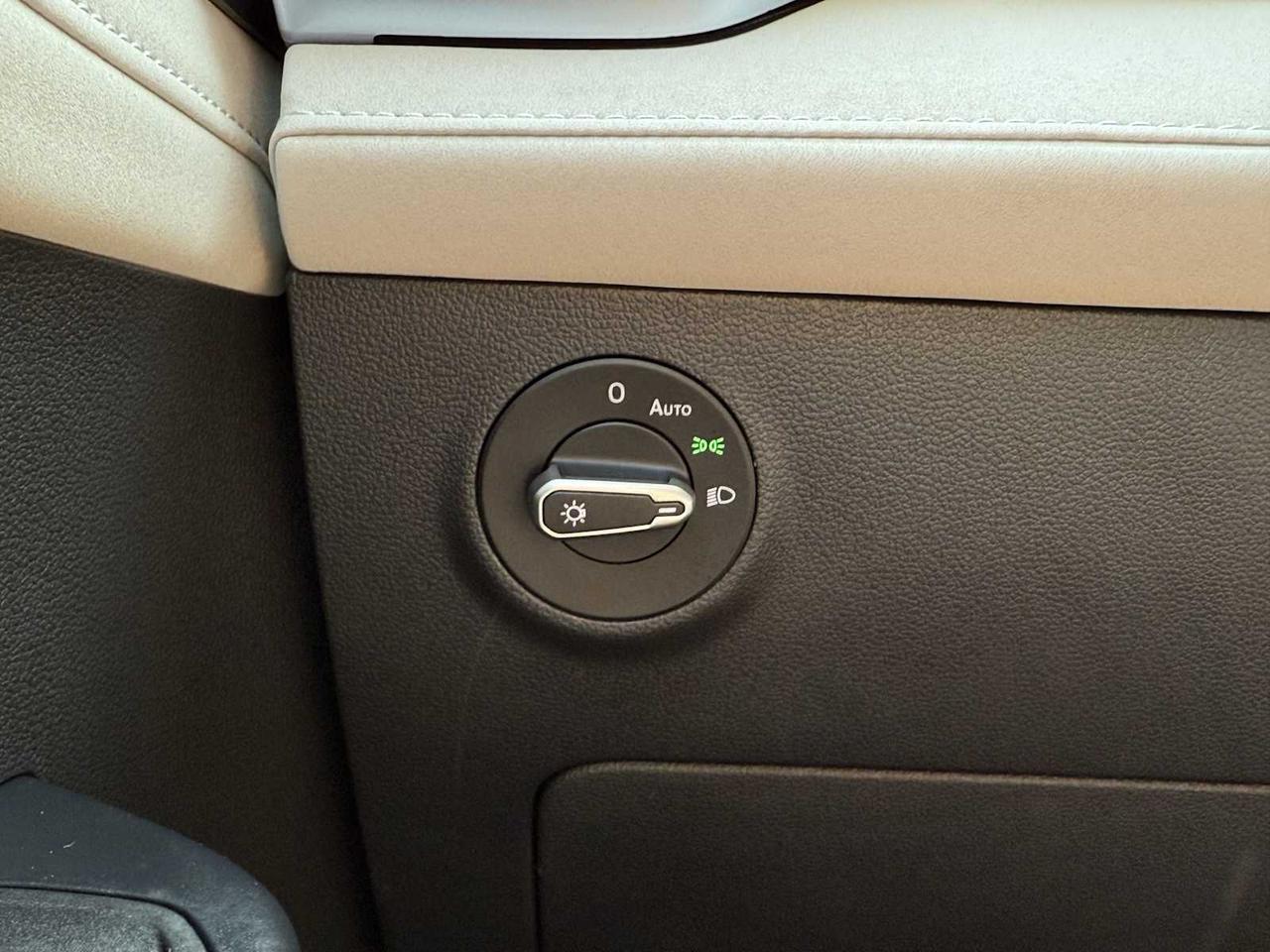 2025 Volkswagen Taos SE Westborough MA