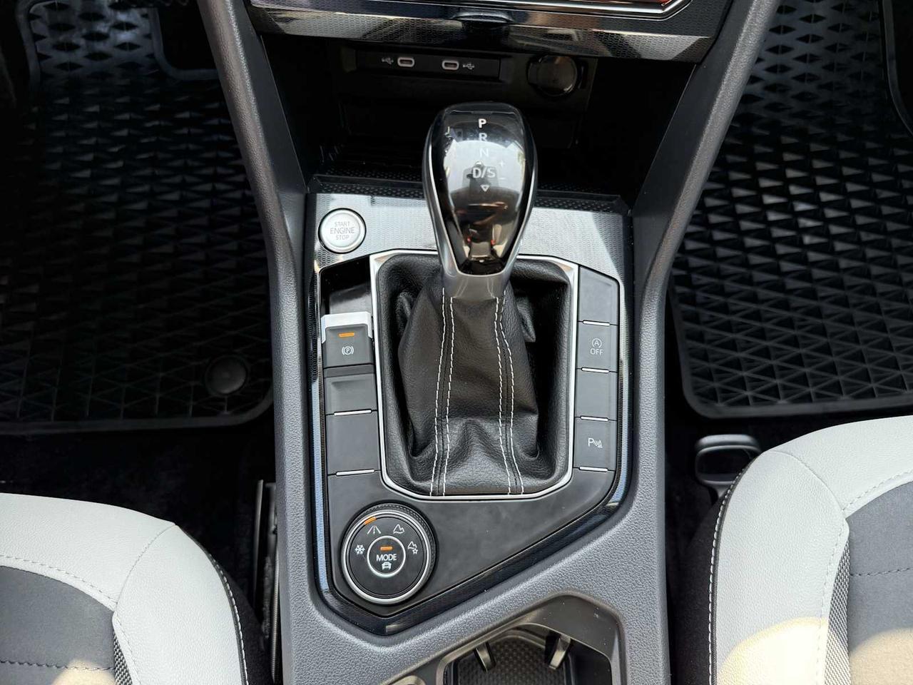 2025 Volkswagen Taos SE Westborough MA