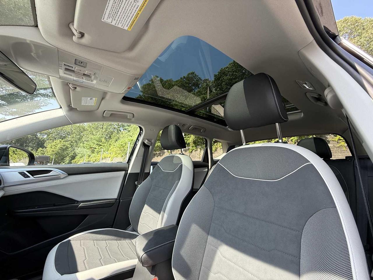 2025 Volkswagen Taos SE Westborough MA