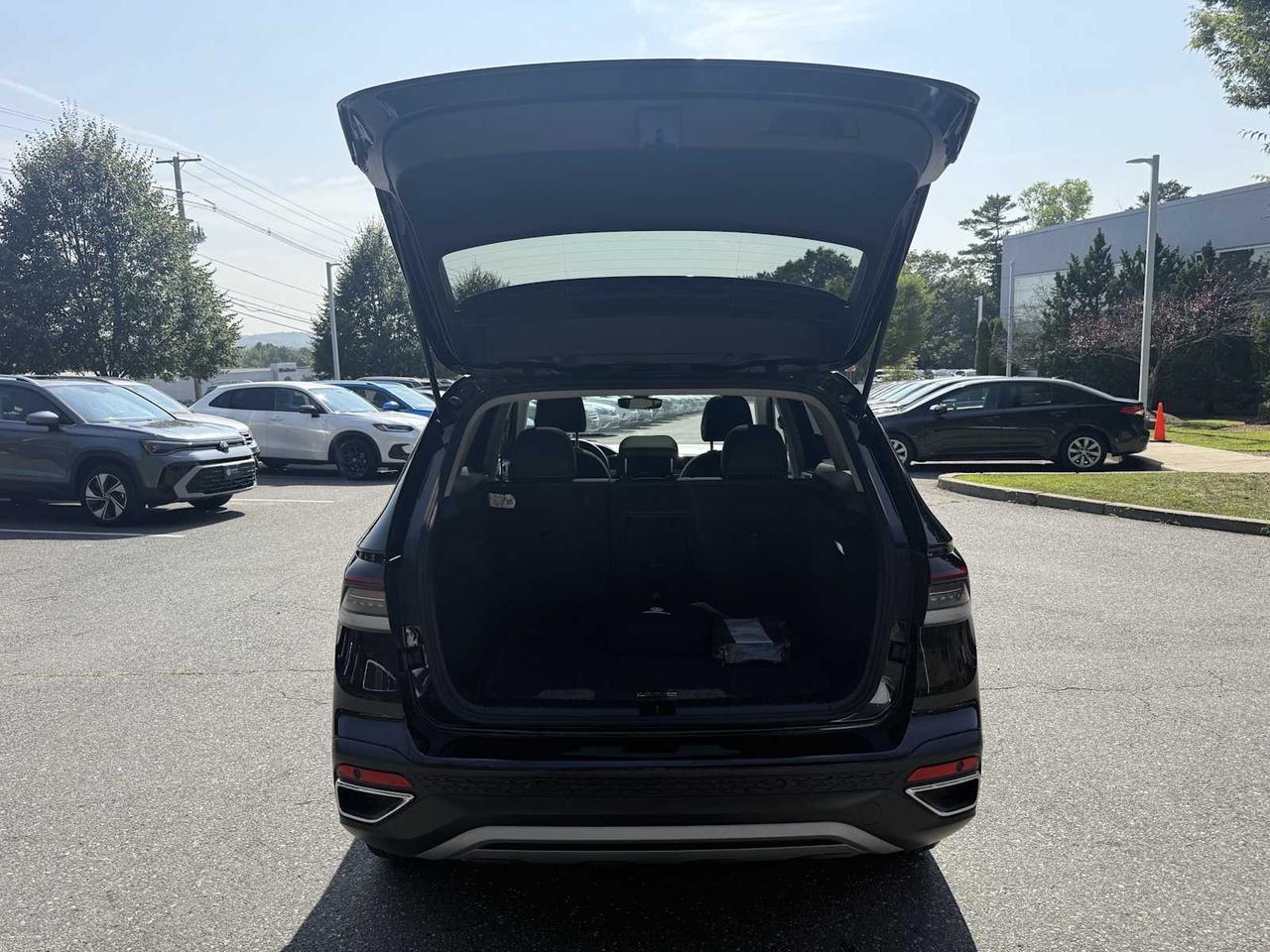 2025 Volkswagen Taos SE Westborough MA