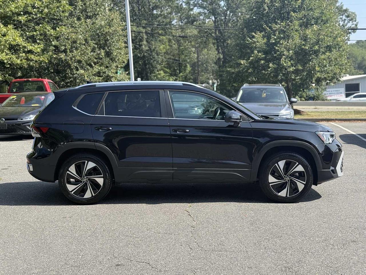 2025 Volkswagen Taos SE Westborough MA
