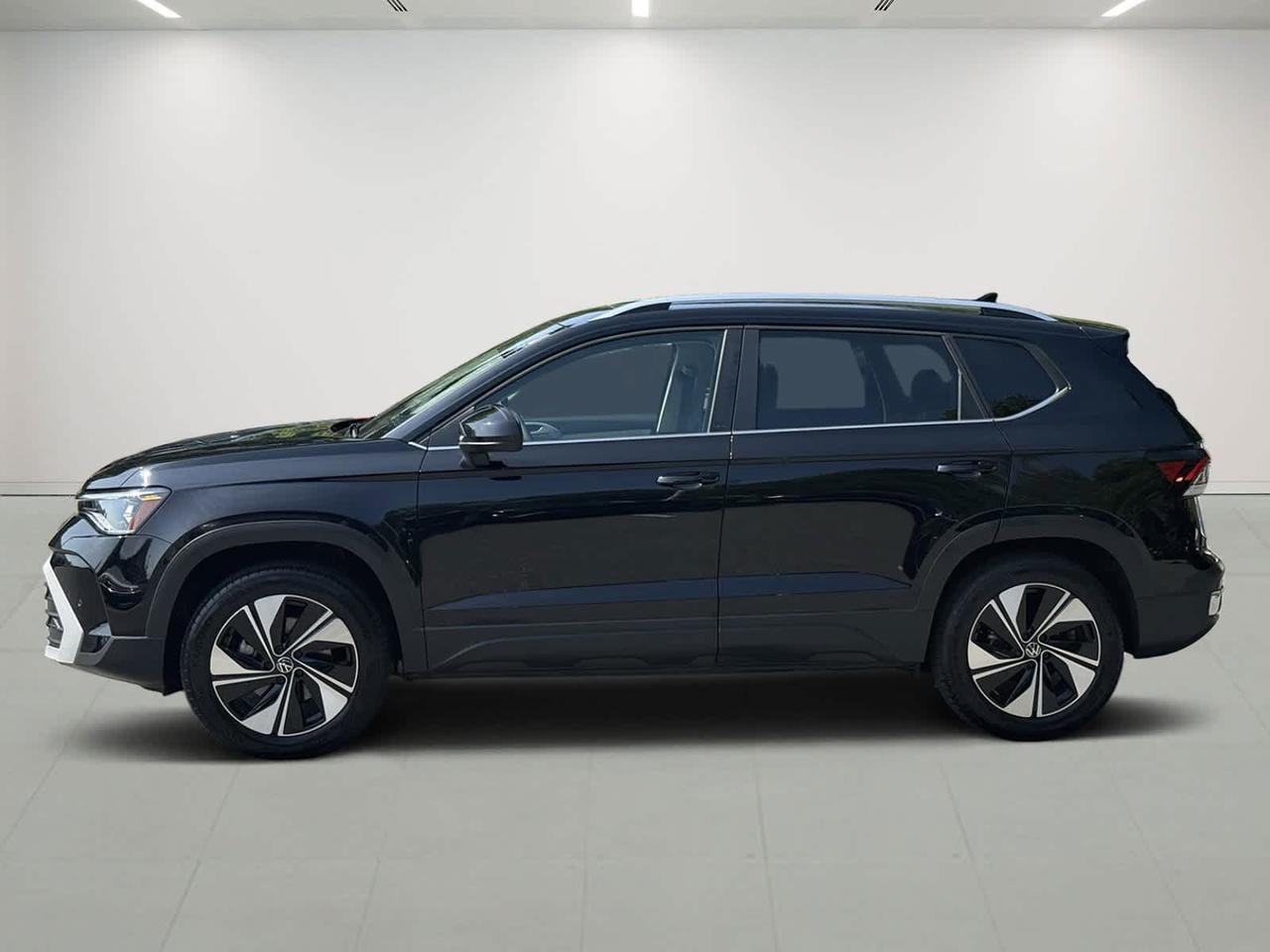 2025 Volkswagen Taos SE Westborough MA
