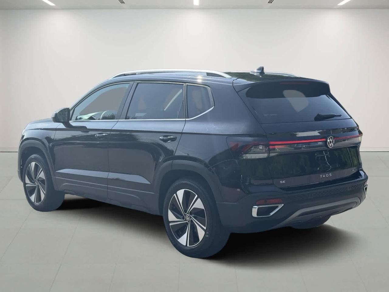 2025 Volkswagen Taos SE Westborough MA