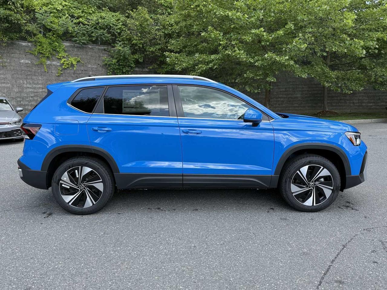 2025 Volkswagen Taos SE Westborough MA