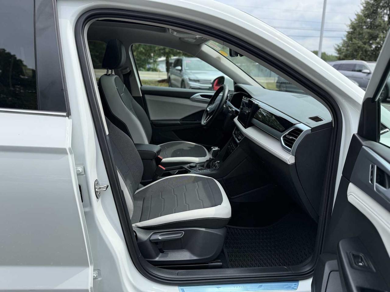2025 Volkswagen Taos SE Westborough MA
