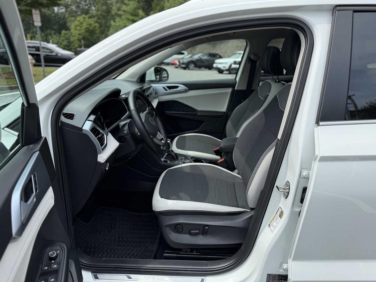 2025 Volkswagen Taos SE Westborough MA