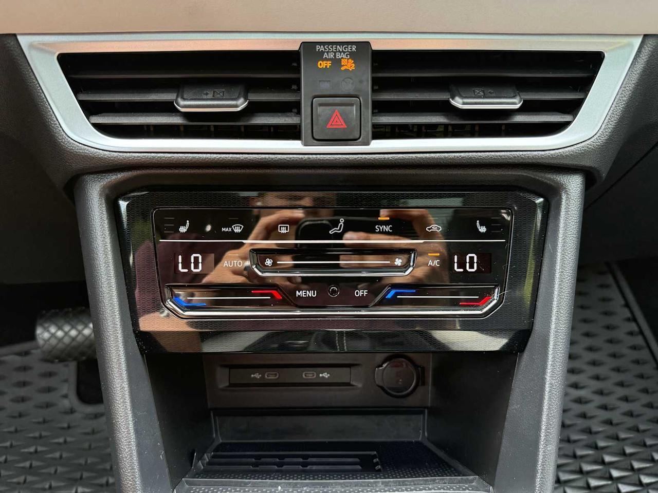 2025 Volkswagen Taos SE Westborough MA