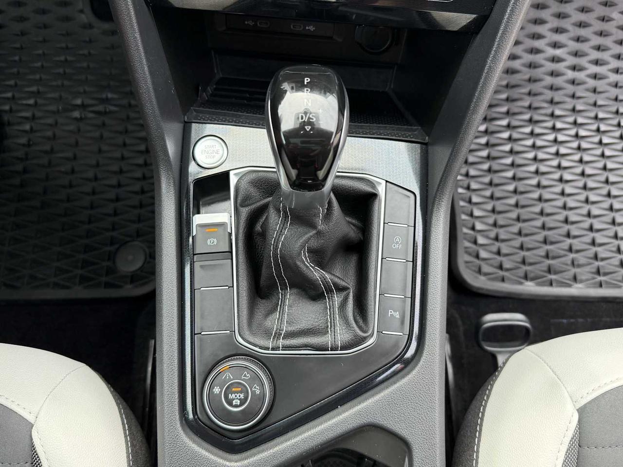 2025 Volkswagen Taos SE Westborough MA