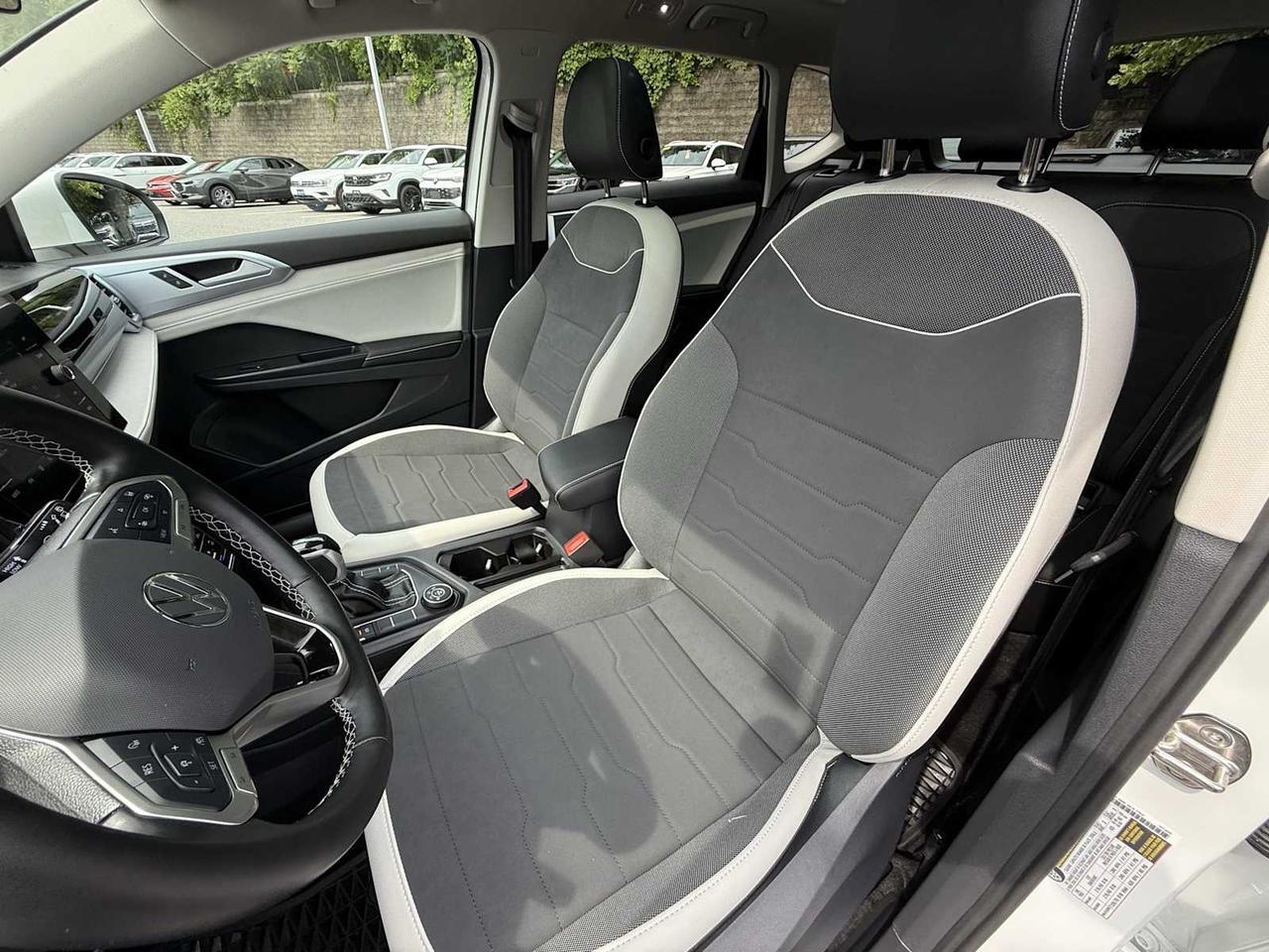 2025 Volkswagen Taos SE Westborough MA